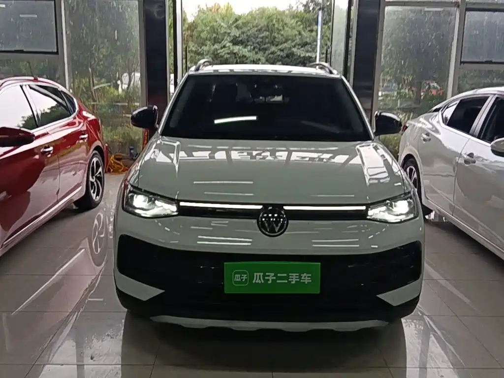 Volkswagen Tharu — миниатюра 3