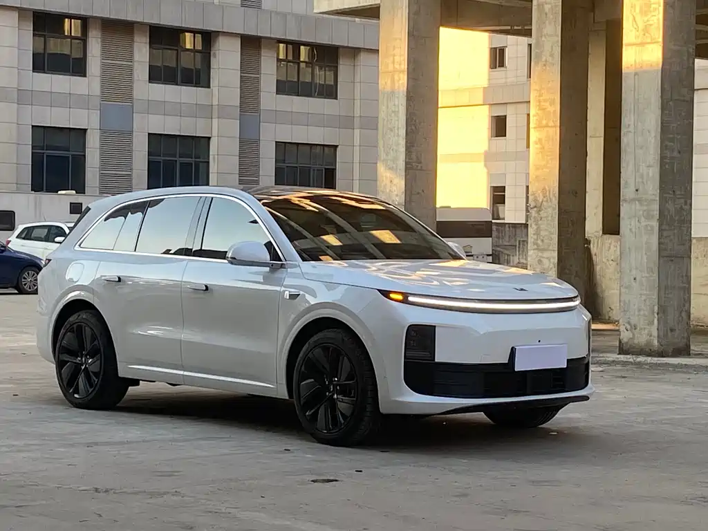 Li Auto L6 2024 Pro