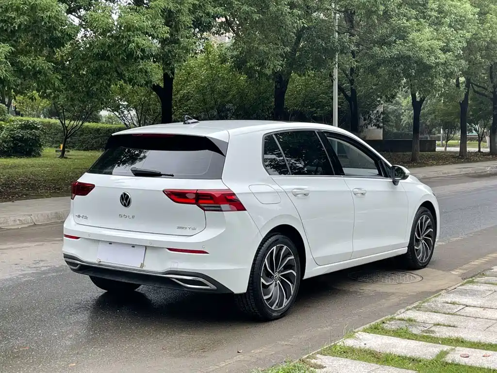 Volkswagen Golf — миниатюра 9