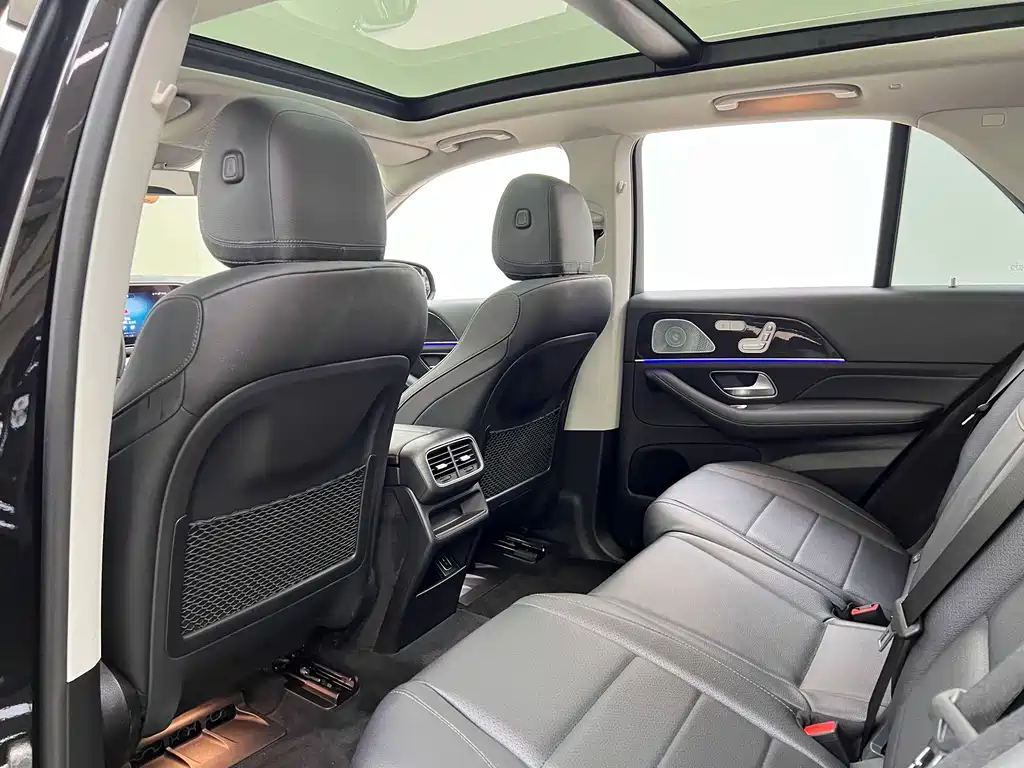 Mercedes-Benz GLE (Import) — миниатюра 15