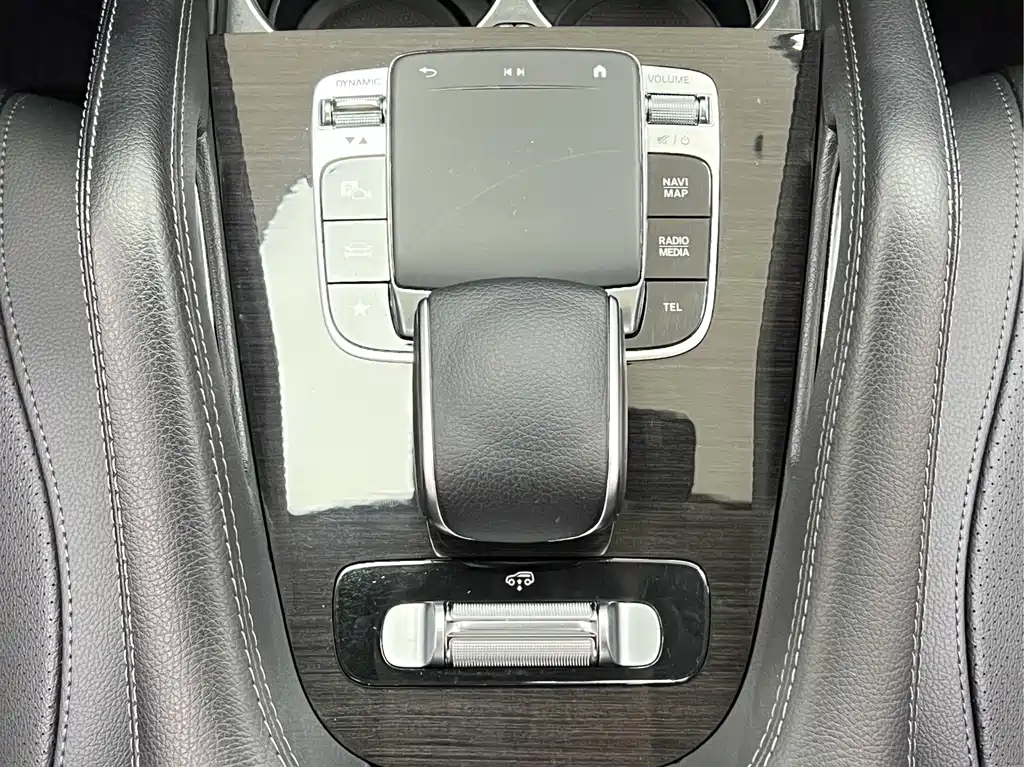 Mercedes-Benz GLE (Import) — миниатюра 25
