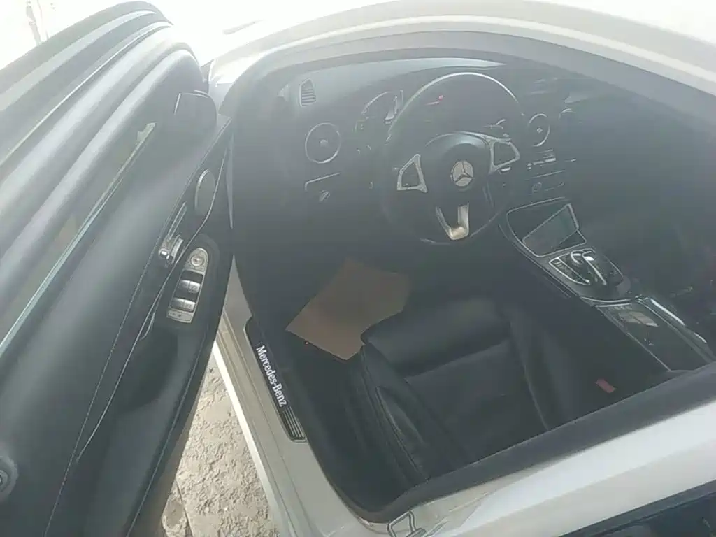 Mercedes-Benz C-Class — миниатюра 16