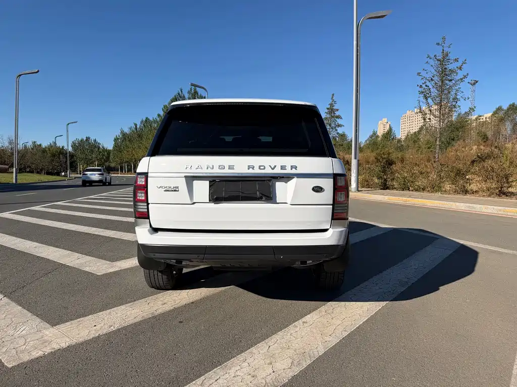 Land Rover Range Rover — миниатюра 5