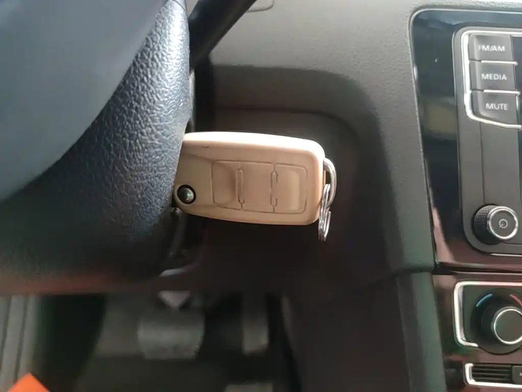 Volkswagen Santana — миниатюра 9