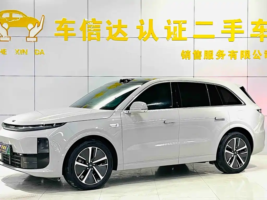 Li Auto L6