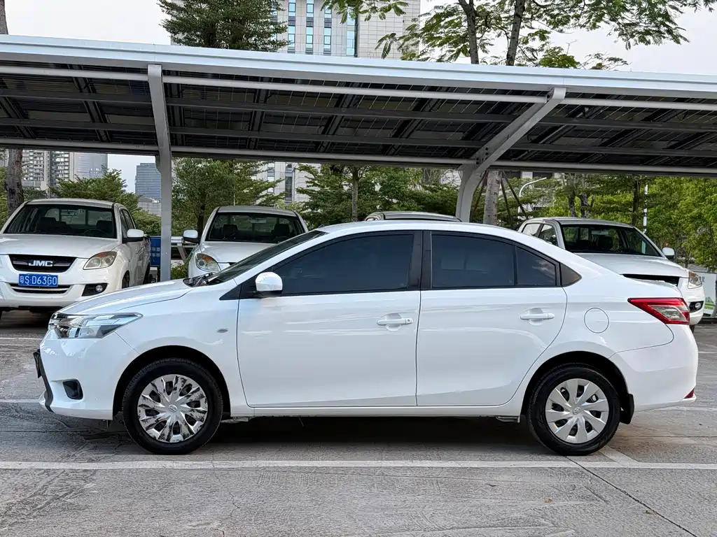 Toyota Vios — миниатюра 4