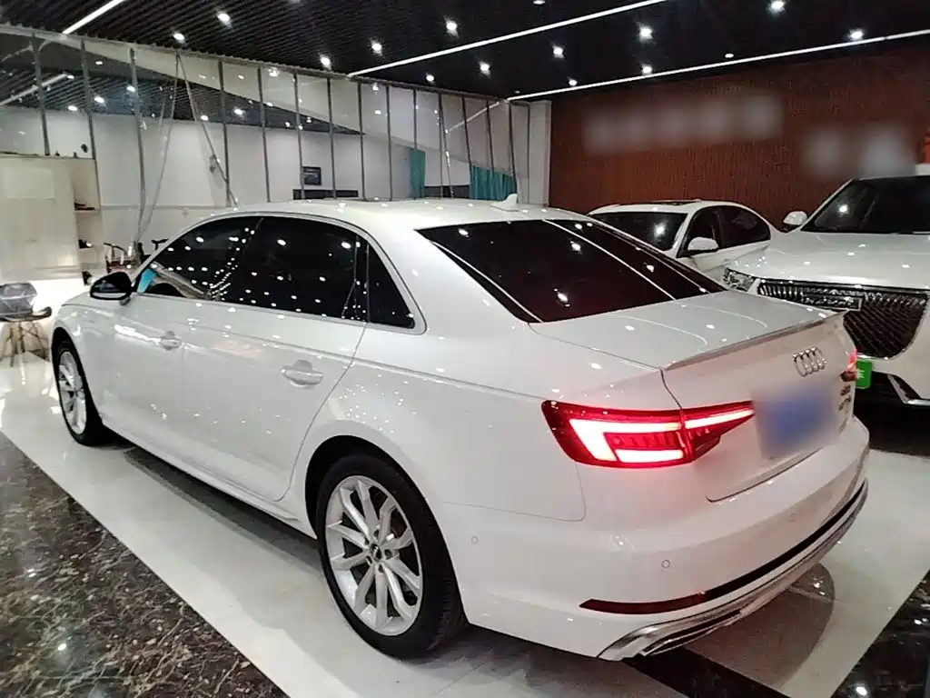 Audi A4L — миниатюра 5