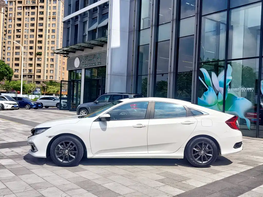 Honda Civic — миниатюра 3