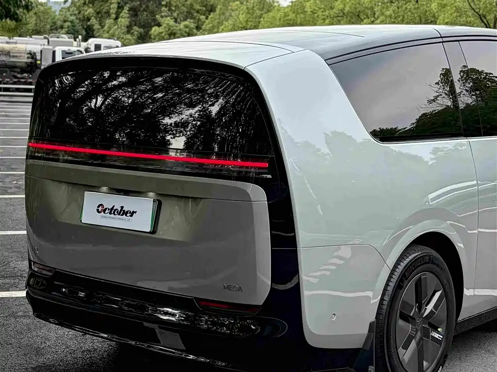 Li Auto Li MEGA — миниатюра 6