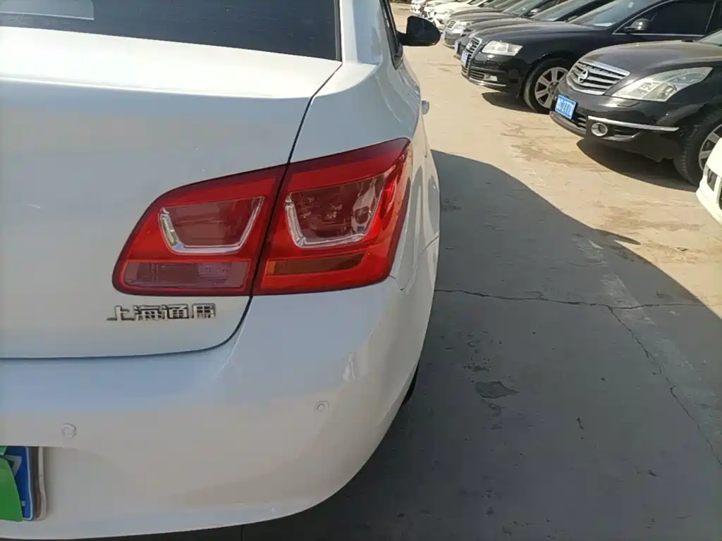 Chevrolet Cruze — миниатюра 8