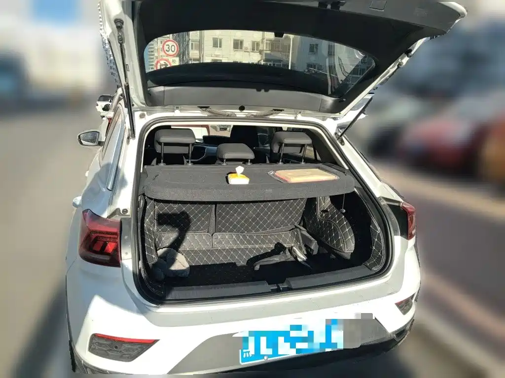 Volkswagen T-Roc — миниатюра 20