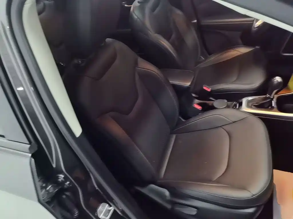 Jeep Compass — миниатюра 25