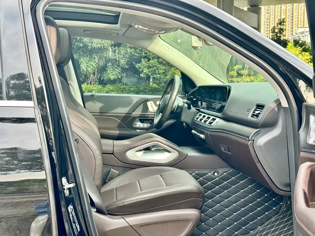 Mercedes-Benz GLE (Import) — миниатюра 8