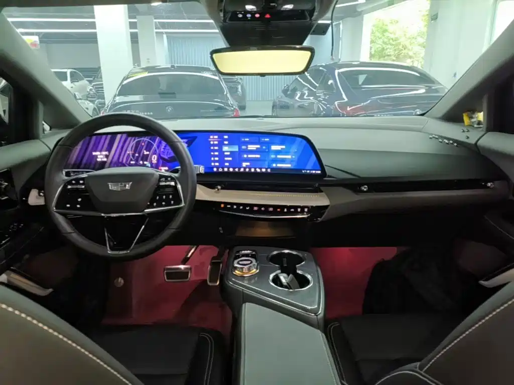 Cadillac IQ — миниатюра 10