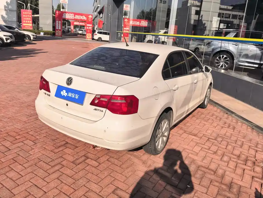 Volkswagen Jetta — миниатюра 3