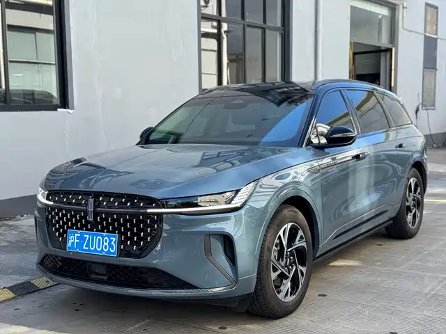 LINCOLN NAVIGATOR 2024