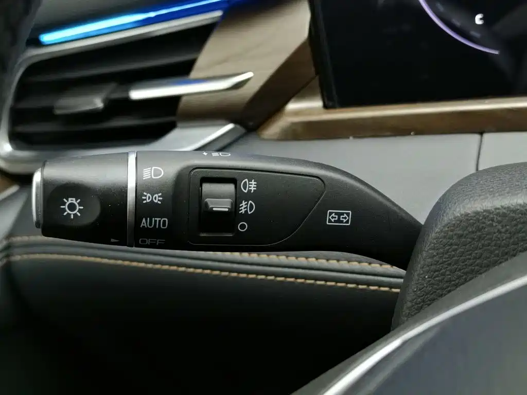 Ford Equator — миниатюра 21