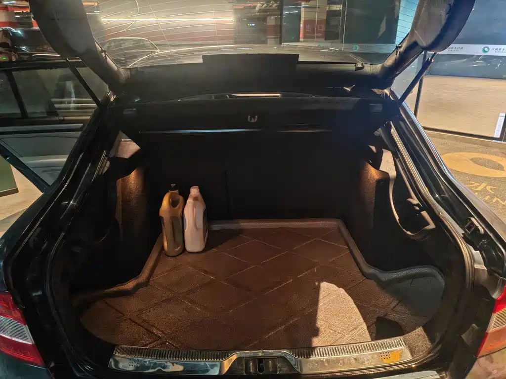 Skoda Superb — миниатюра 25