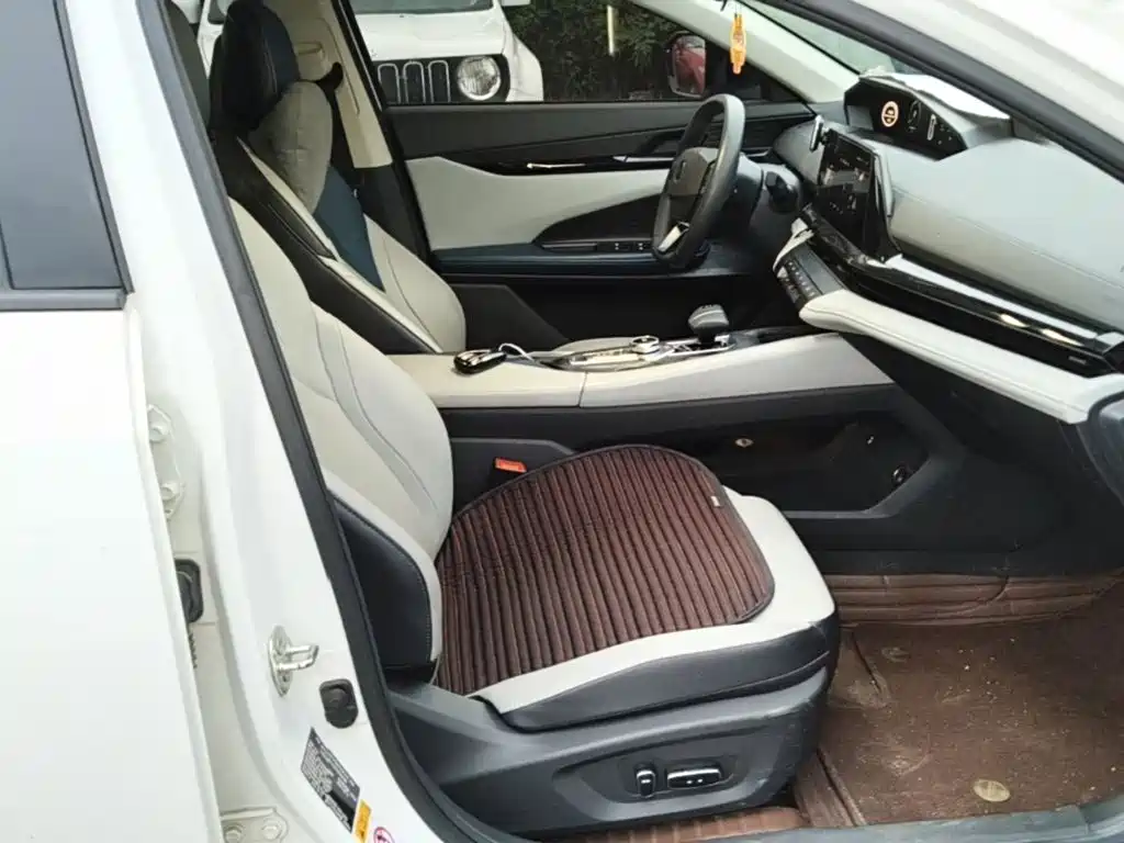 Changan UNI-V iDD — миниатюра 25