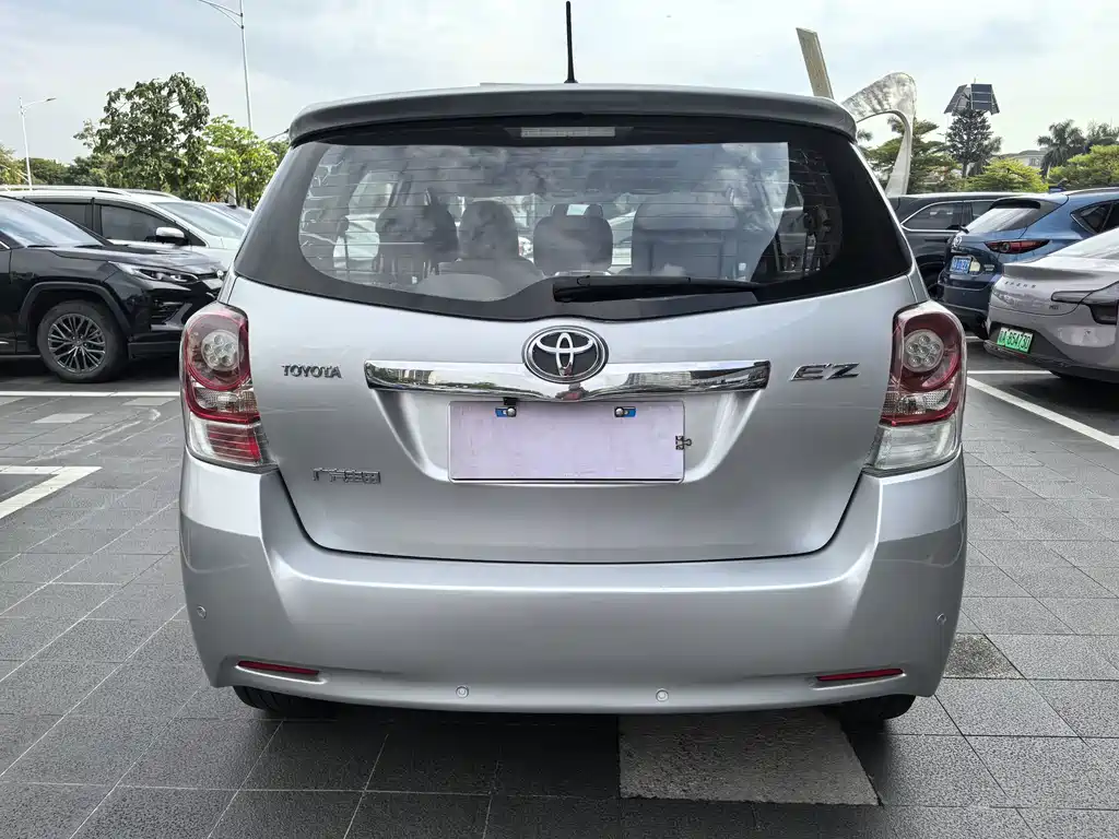 Toyota Verso — миниатюра 5