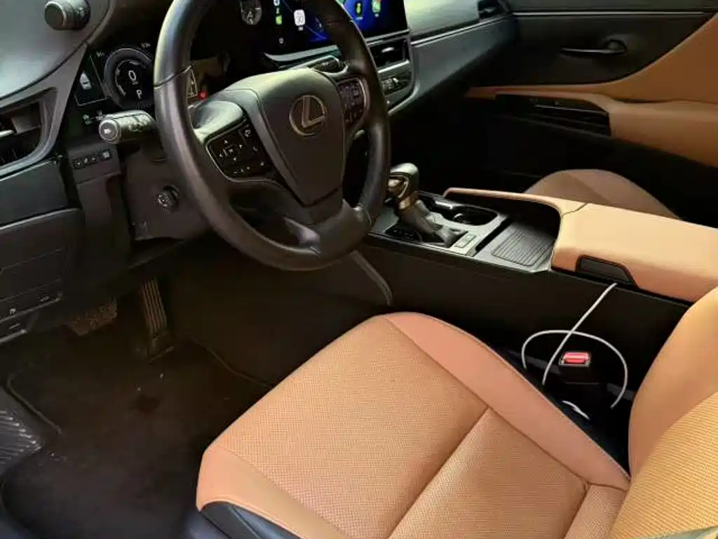 Lexus ES — миниатюра 2