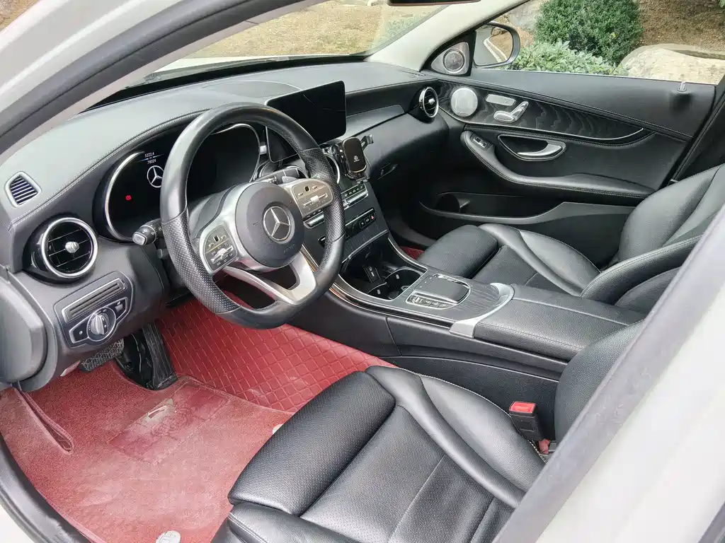 Mercedes-Benz C-Class — миниатюра 5