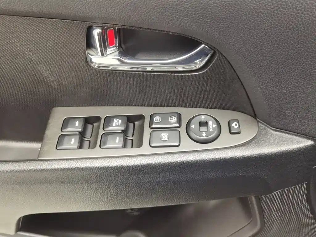 Kia Sportage — миниатюра 9