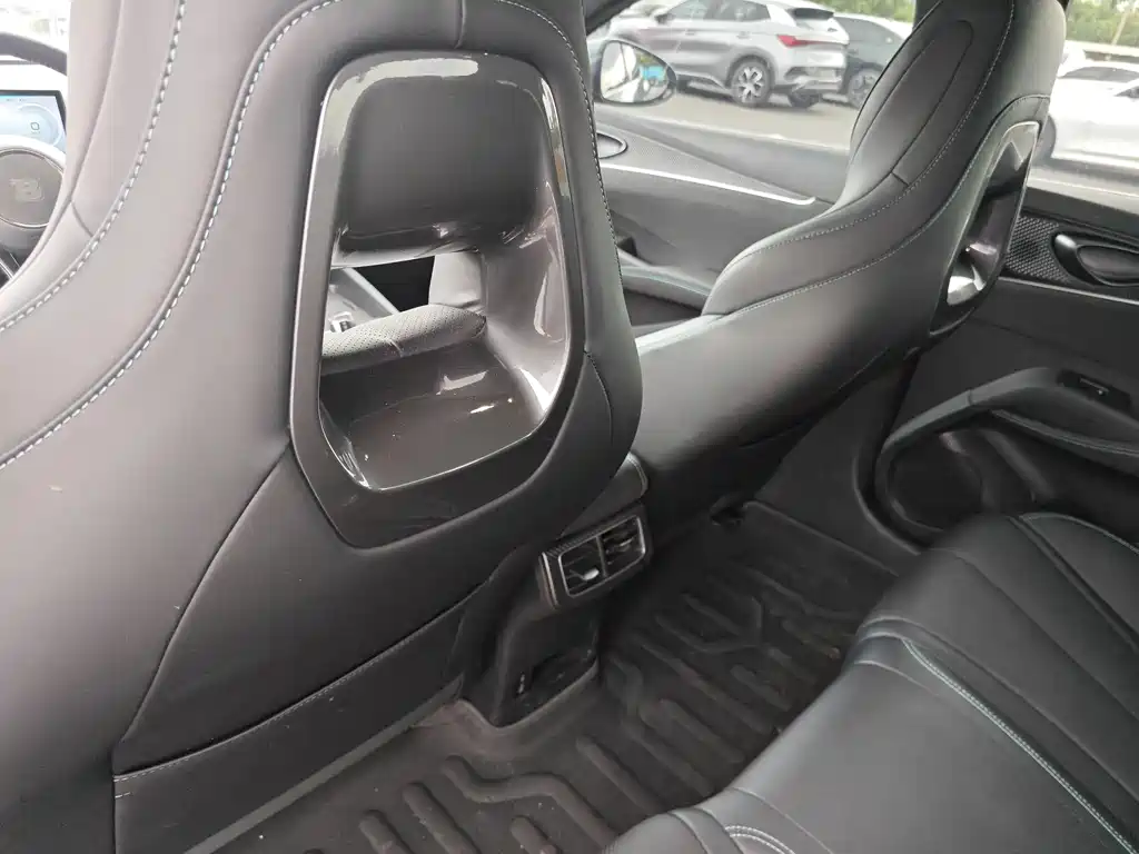 BYD Seal 06 06 2024 DM-i 80KM Luxury