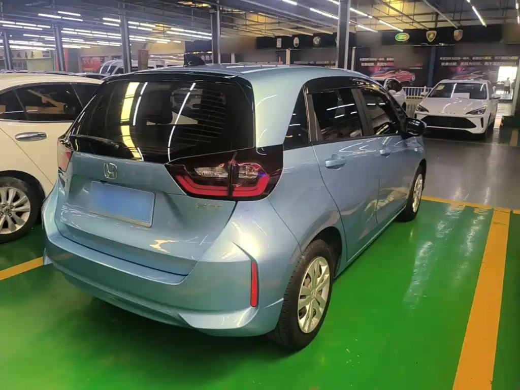 Honda Fit — миниатюра 7