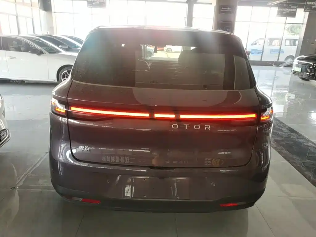 Leapmotor Leapmotor B10 — миниатюра 6