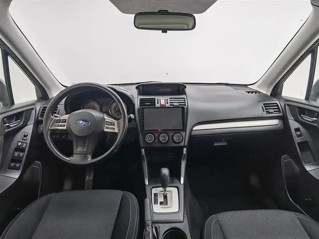 Subaru Forester 2013 2.0i AT Comfort