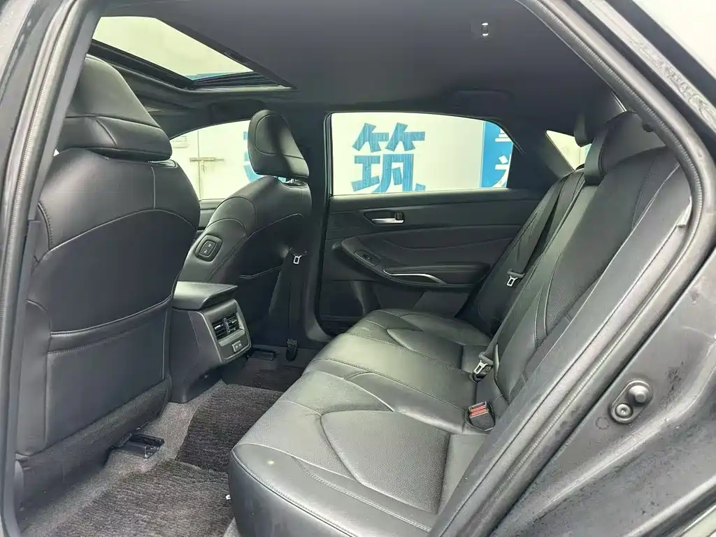 Toyota Avalon 2022 2.0L Luxury