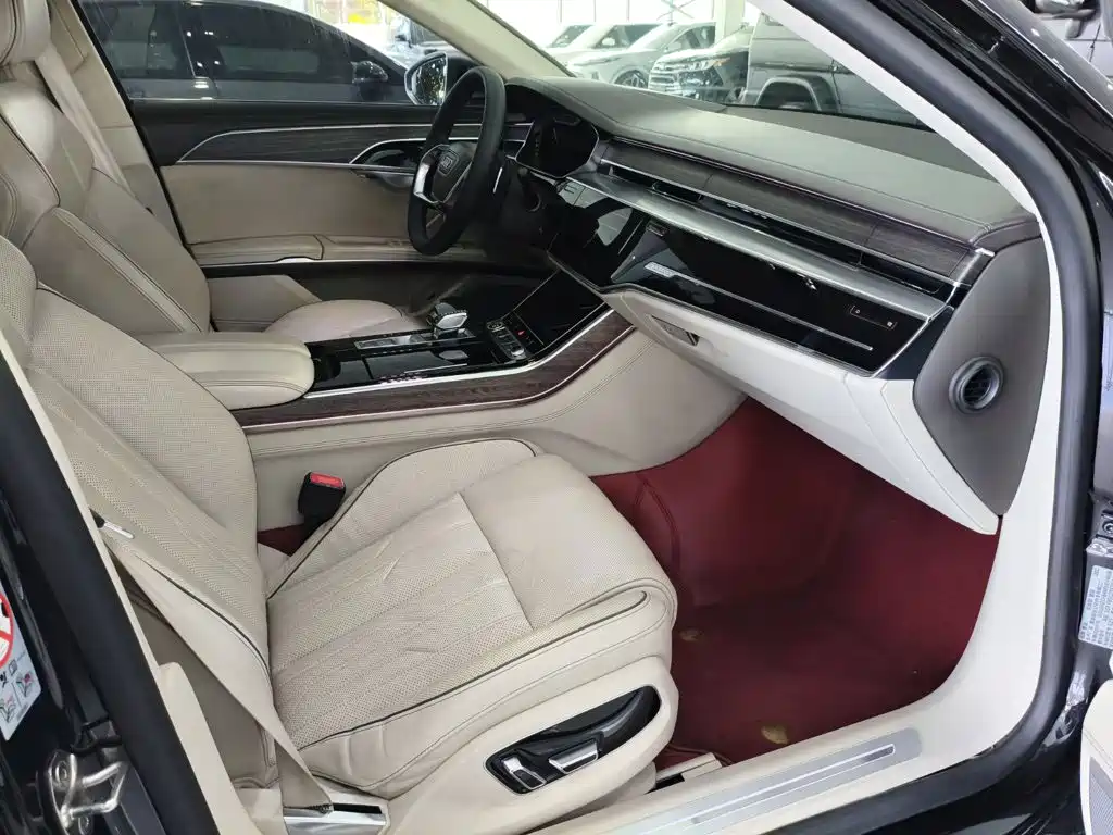Audi A8 — миниатюра 10