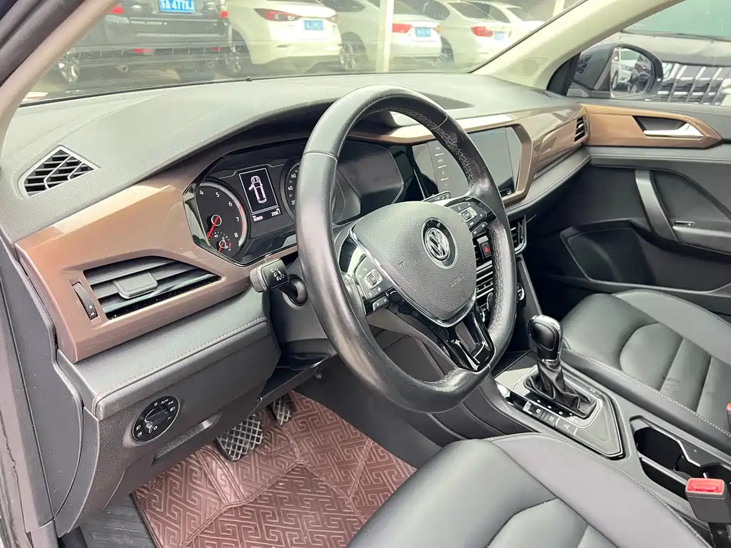 Volkswagen Tharu — миниатюра 6