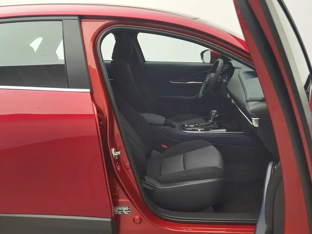 Mazda CX-30 — миниатюра 23
