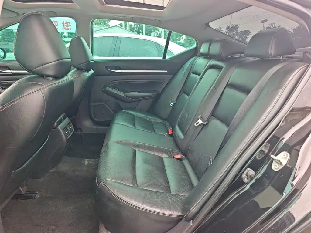 Nissan Teana — миниатюра 17