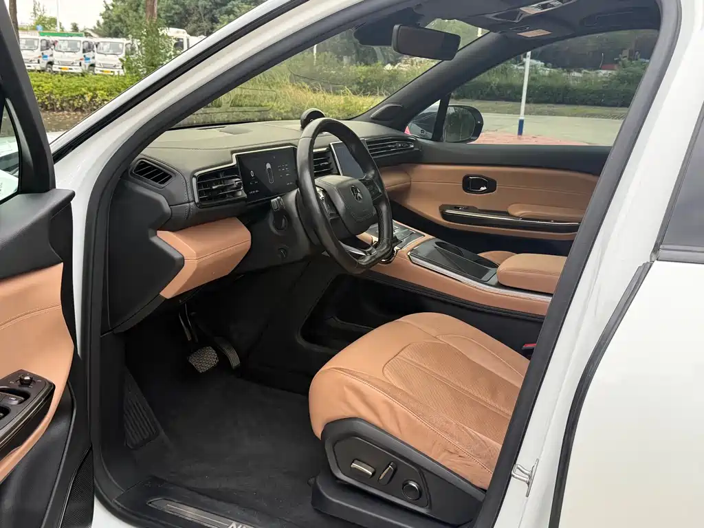NIO ES6 — миниатюра 9