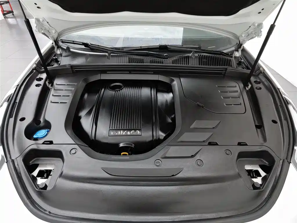 Lynk & Co 03 2018 1.5TD DCT Pro V