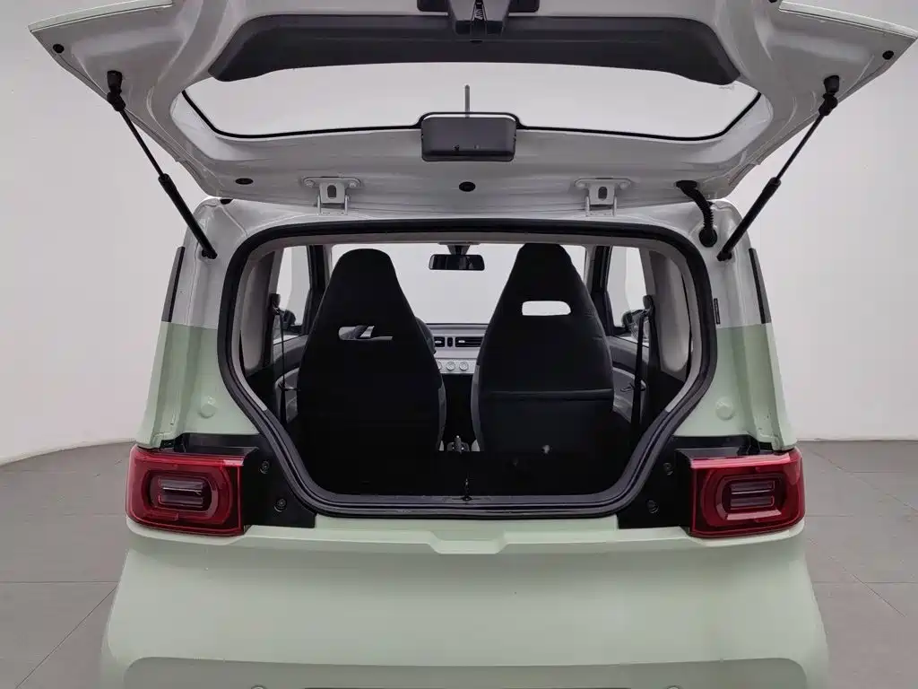 Wuling MINIEV — миниатюра 16