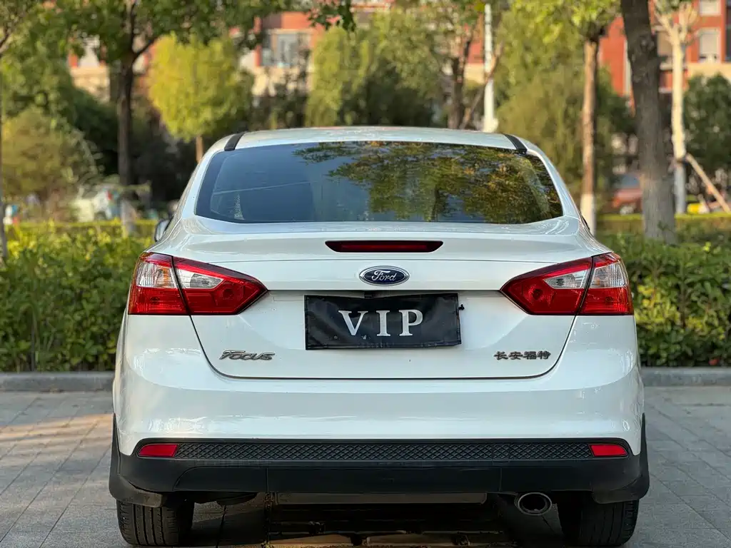 Ford Focus — миниатюра 9