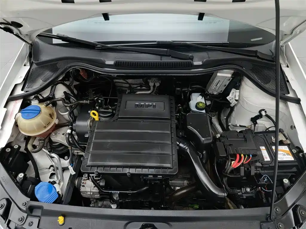 Volkswagen Polo 2018 1.5L MT