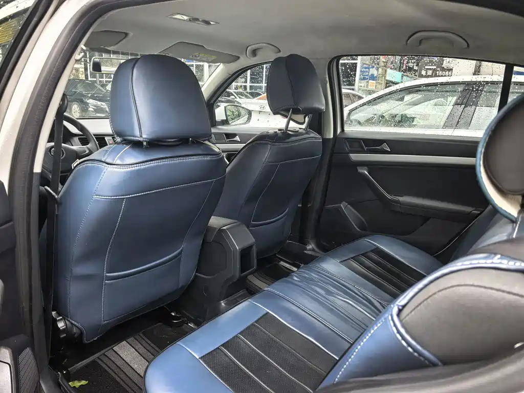 Volkswagen Lavida — миниатюра 7