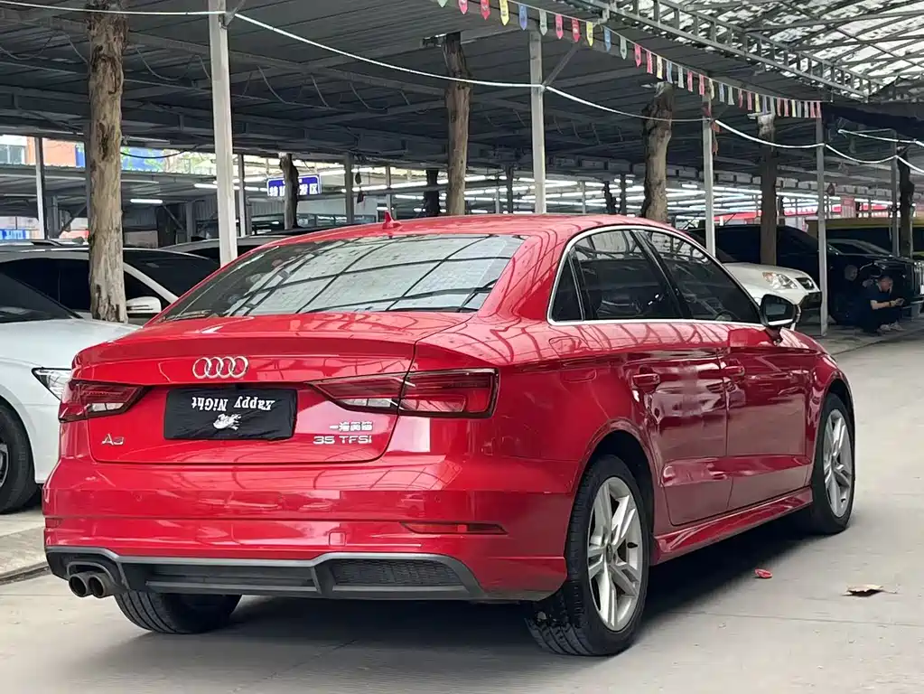 Audi A3 2018 30 Limousine 35 TFSI Fashion
