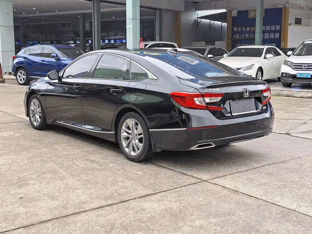 Honda Accord — миниатюра 4