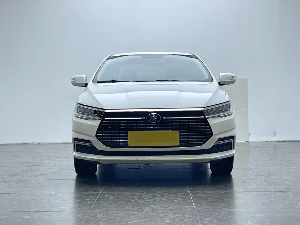 BYD Qin NEV