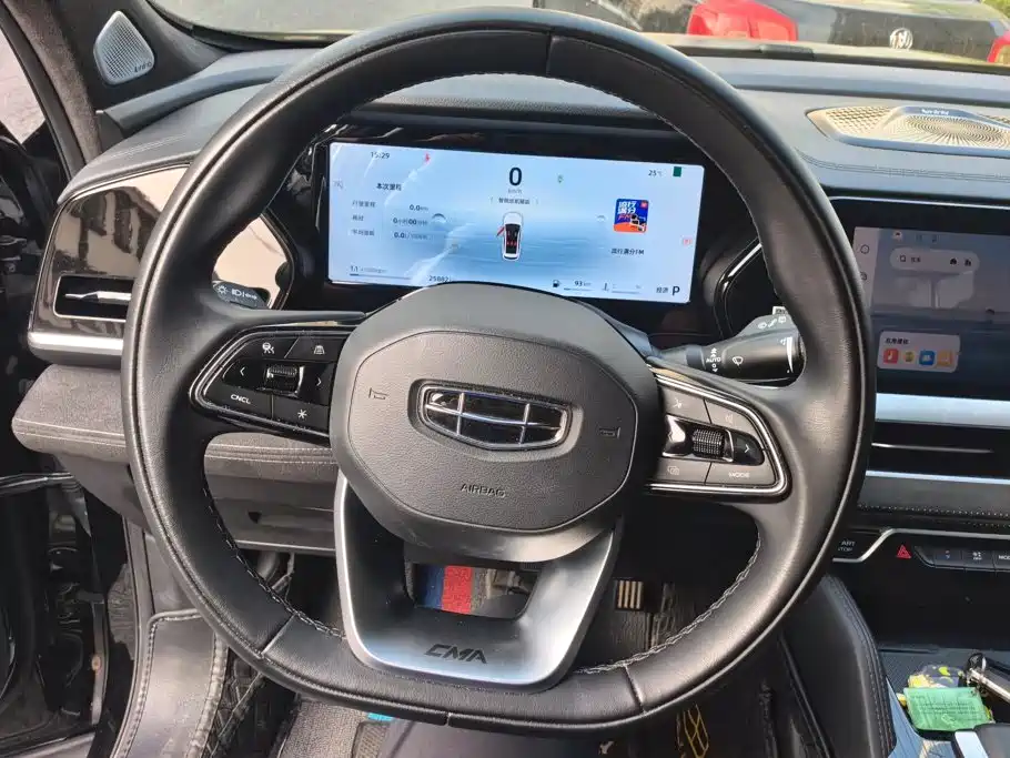 Geely Xingyue L — миниатюра 15
