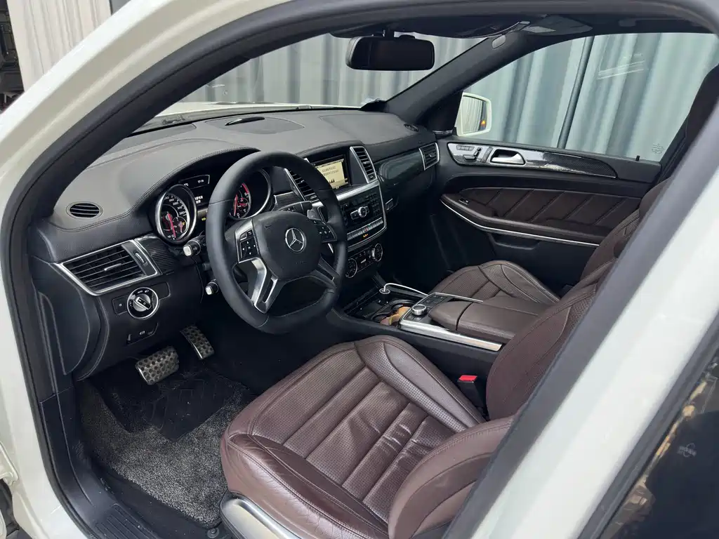 Mercedes-Benz GL-Class AMG — миниатюра 5