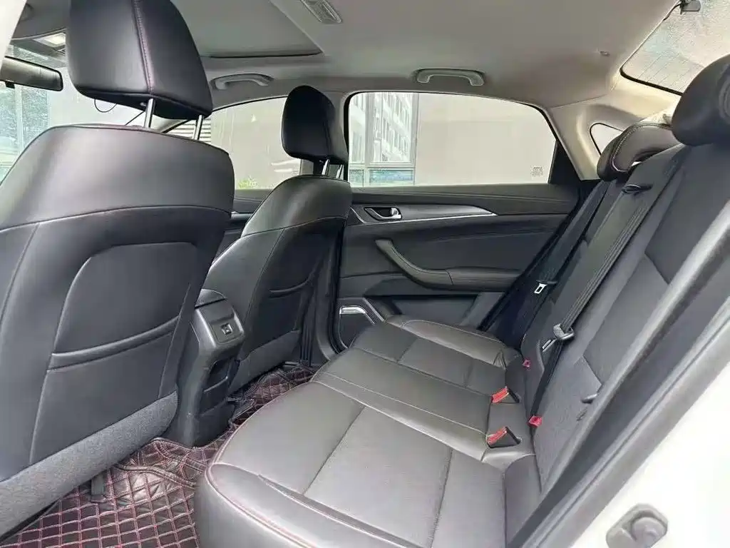 Changan Eado — миниатюра 6