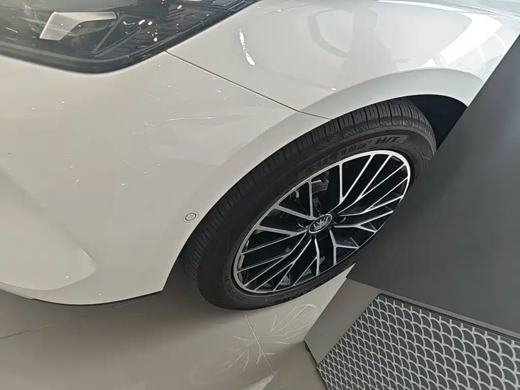 BYD Qin L — миниатюра 23