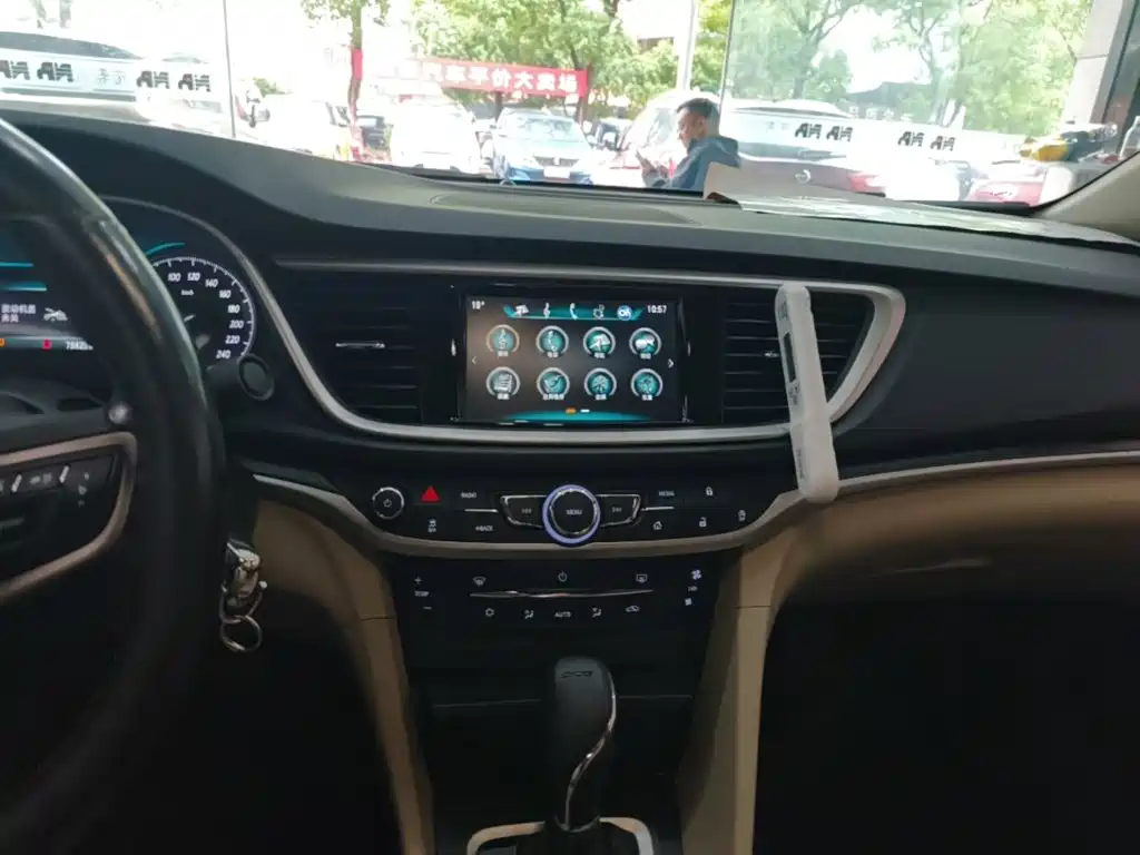 Buick Excelle — миниатюра 13